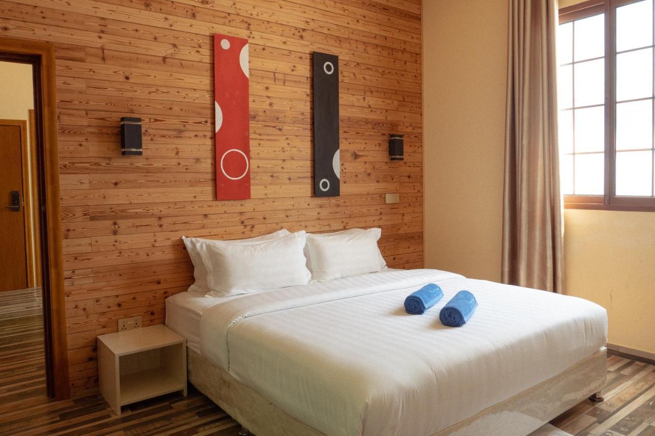 Thundi Village & Spa Maalhos  Екстериор снимка